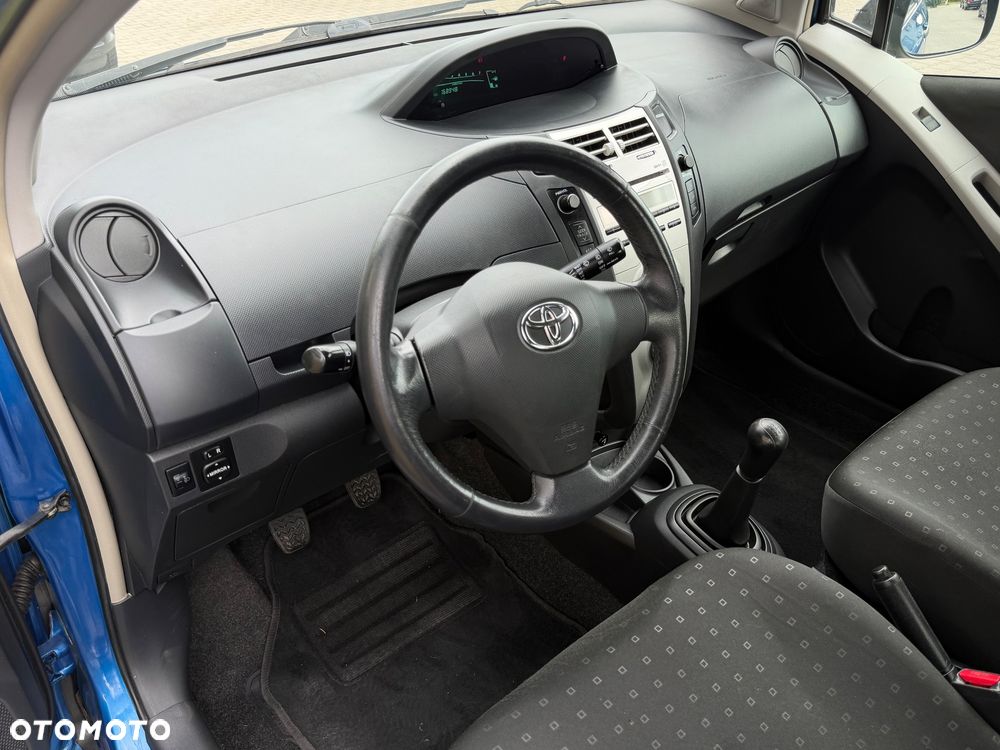 Toyota Yaris 1.0 Terra A/C - 5
