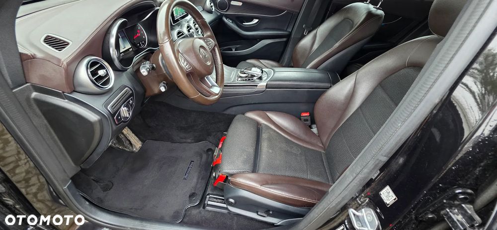 Mercedes-Benz GLC - 10