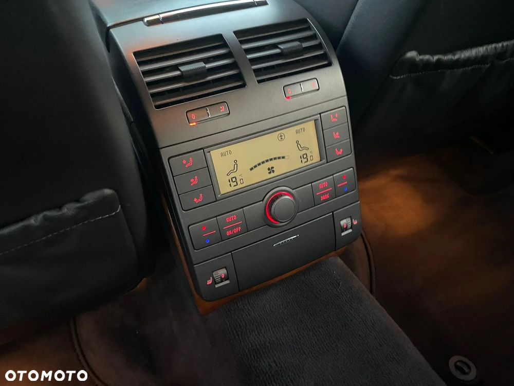 Volkswagen Phaeton 5.0 V10 TDI 4M (5 os) - 14