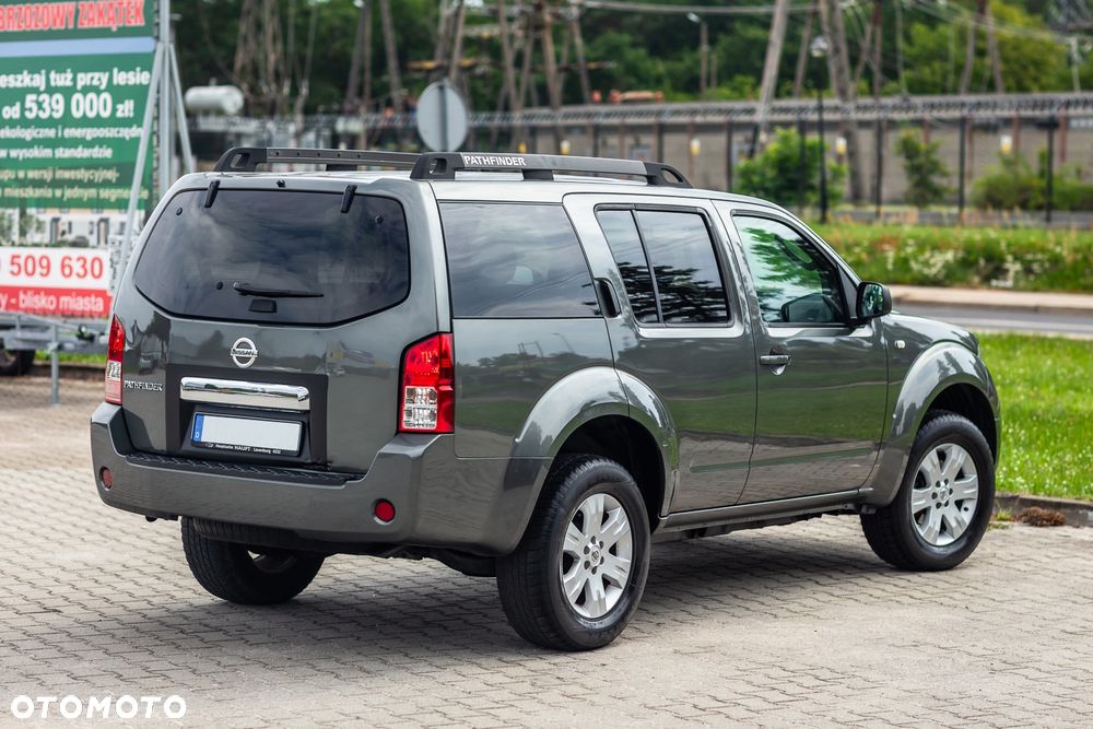 Nissan Pathfinder 2.5 dCi Premium - 12