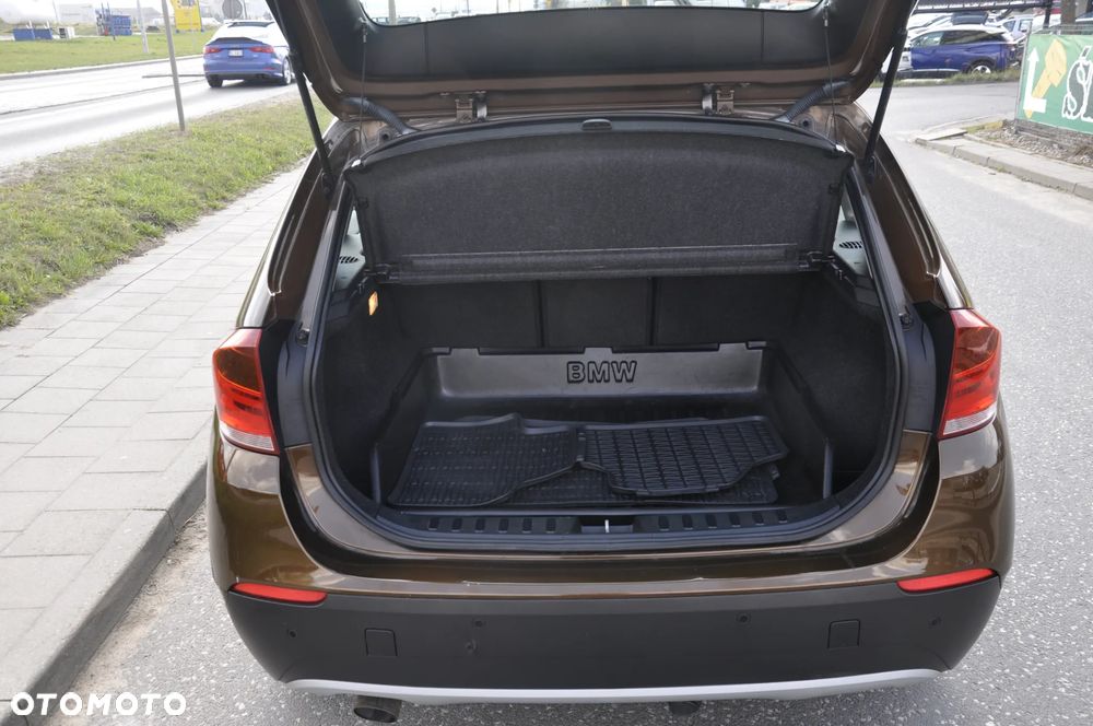 BMW X1 xDrive20d - 8