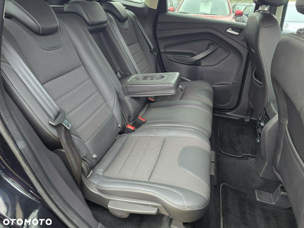 Ford Kuga 1.6 EcoBoost 2x4 Titanium - 11