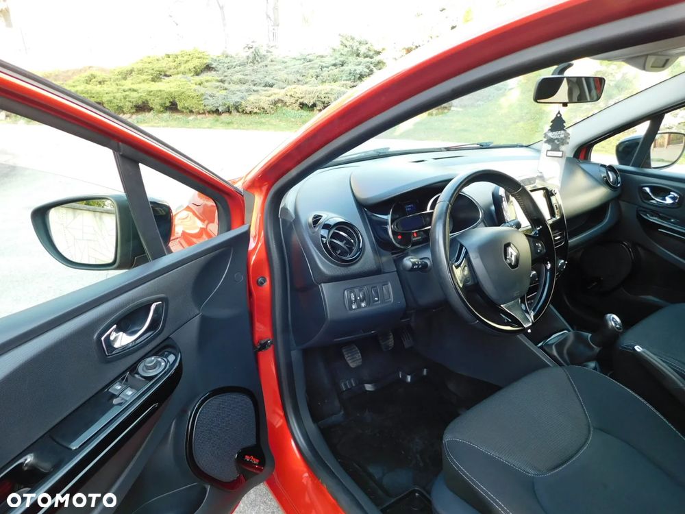 Renault Clio 1.2 16V 75 LIMITED - 12