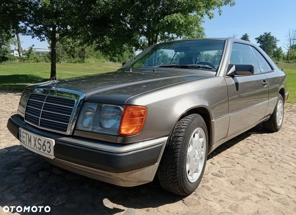 Mercedes-Benz W124 (1984-1993) - 1
