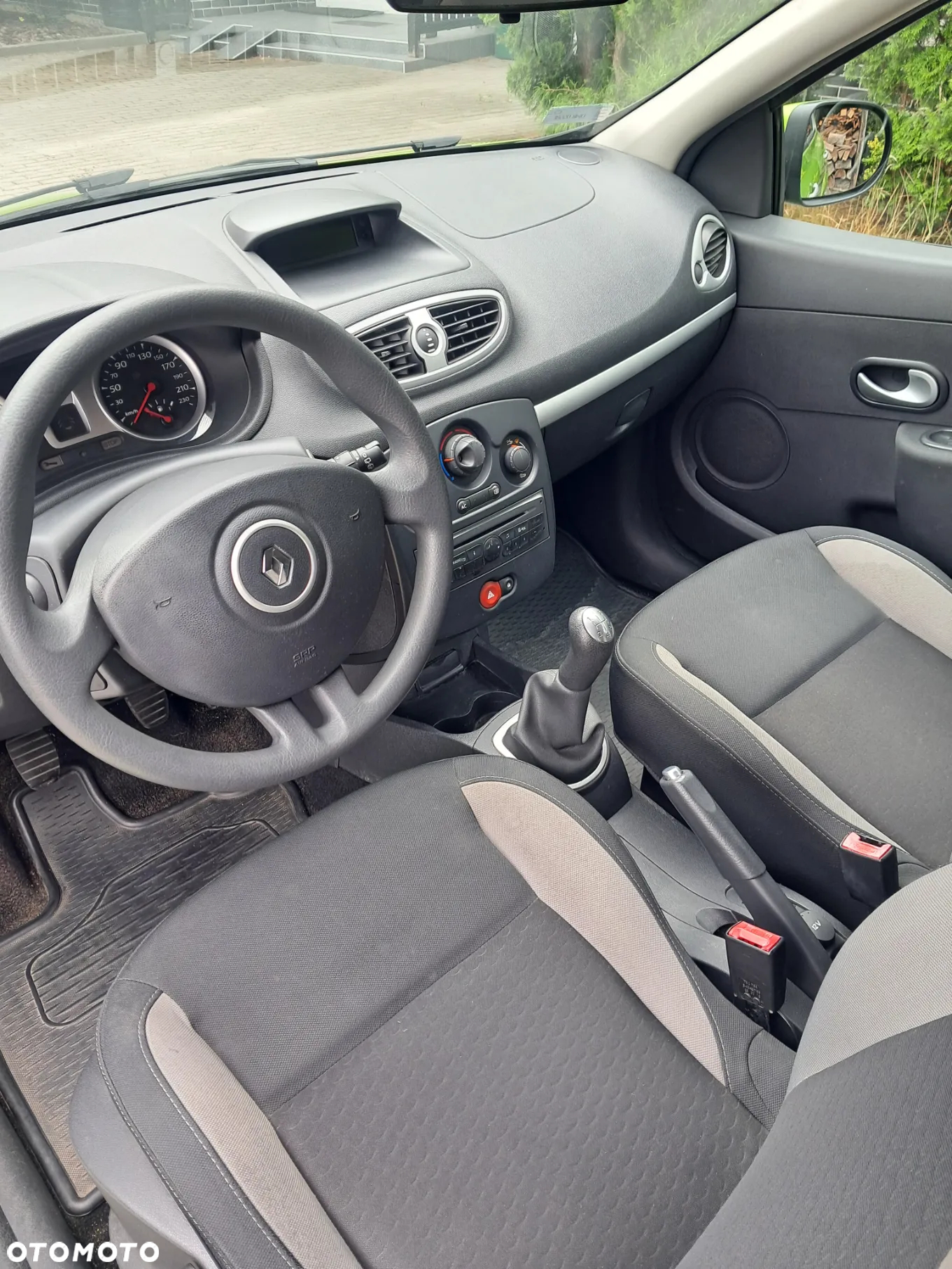 Renault Clio 1.2 16V Alize - 7