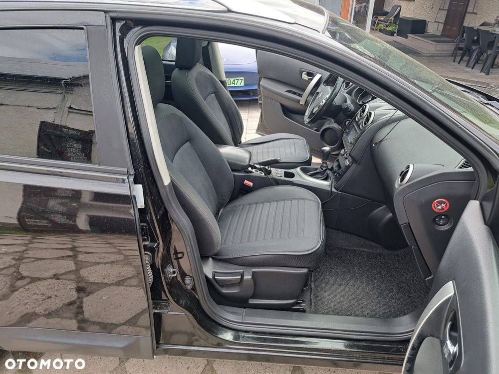 Nissan Qashqai 2.0 dCi DPF acenta - 8