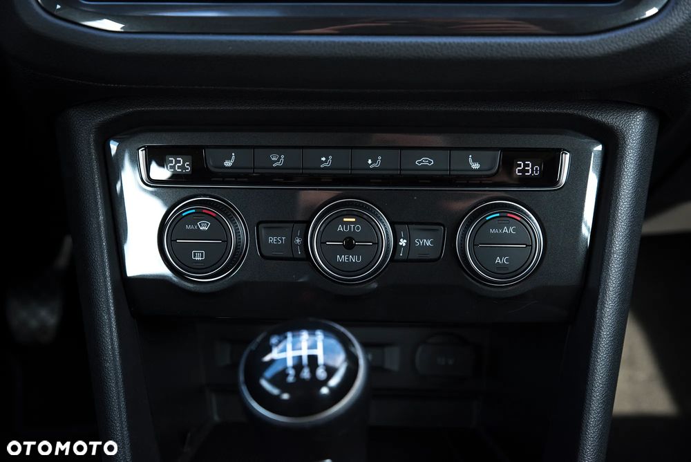 Volkswagen Tiguan 2.0 TDI SCR Elegance - 32