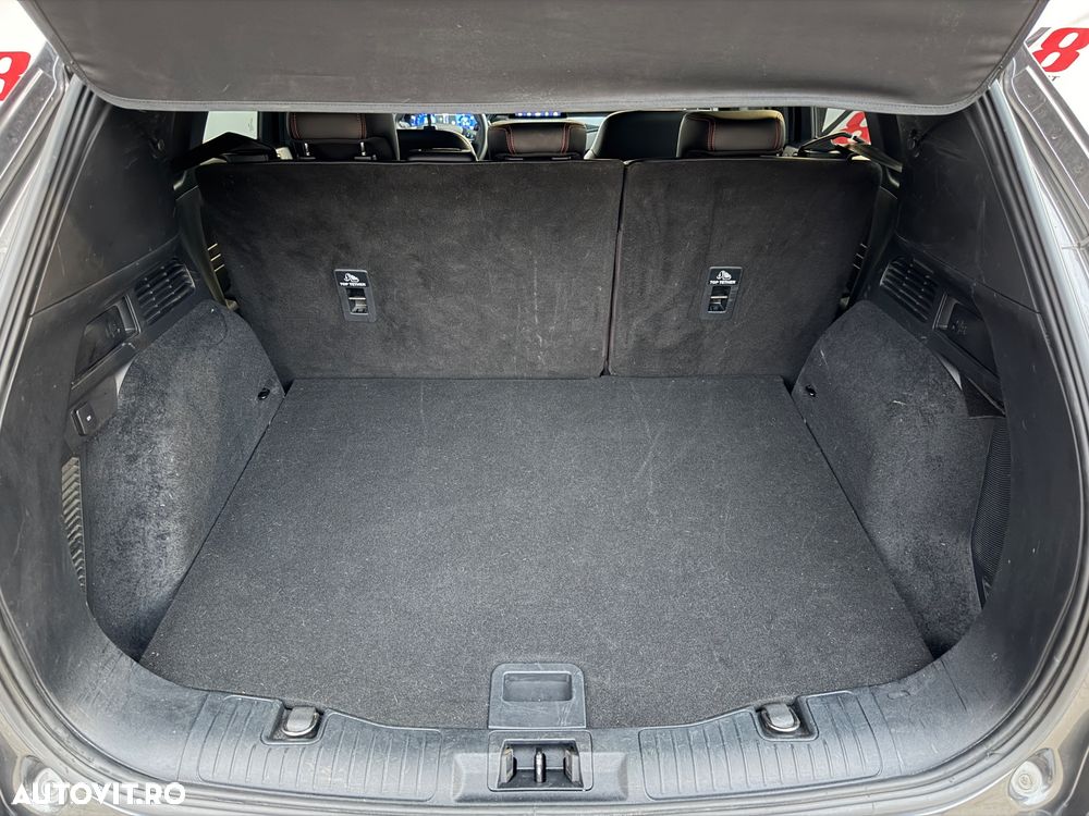 Ford Kuga 2.5 Duratec FHEV 4x4 ST-LINE X - 24
