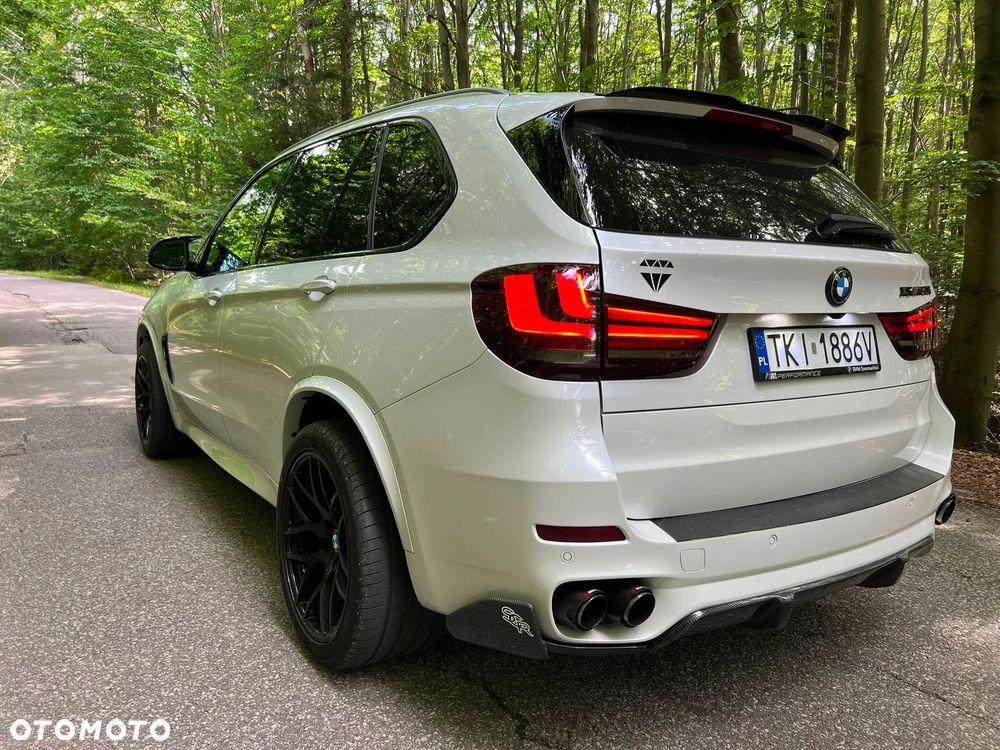BMW X5 M M50i - 4