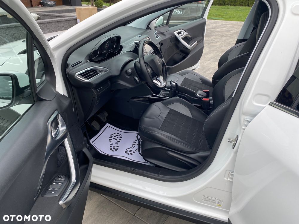 Peugeot 2008 PureTech 110 Stop&Start Allure - 6