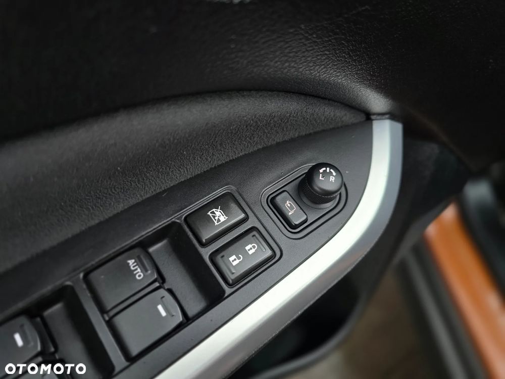 Suzuki Vitara - 14