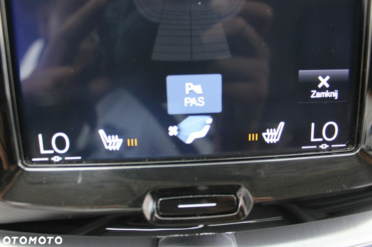 Volvo XC 60 - 32