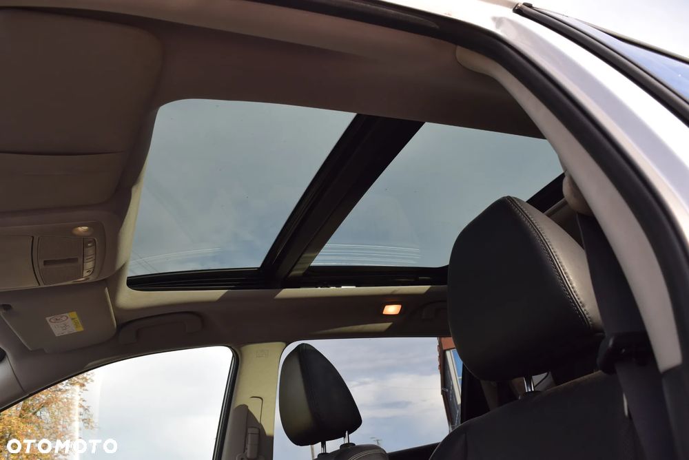 Nissan X-Trail 1.6 DCi Tekna 4WD - 28