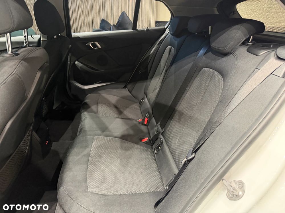 BMW Seria 1 118i Advantage - 11