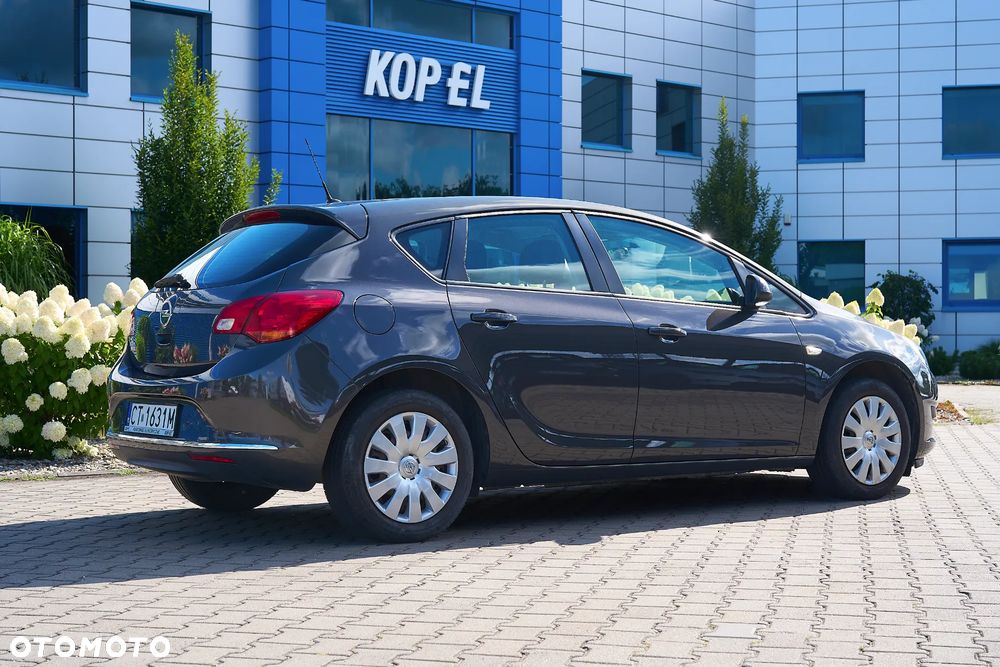 Opel Astra 1.4 Enjoy - 4