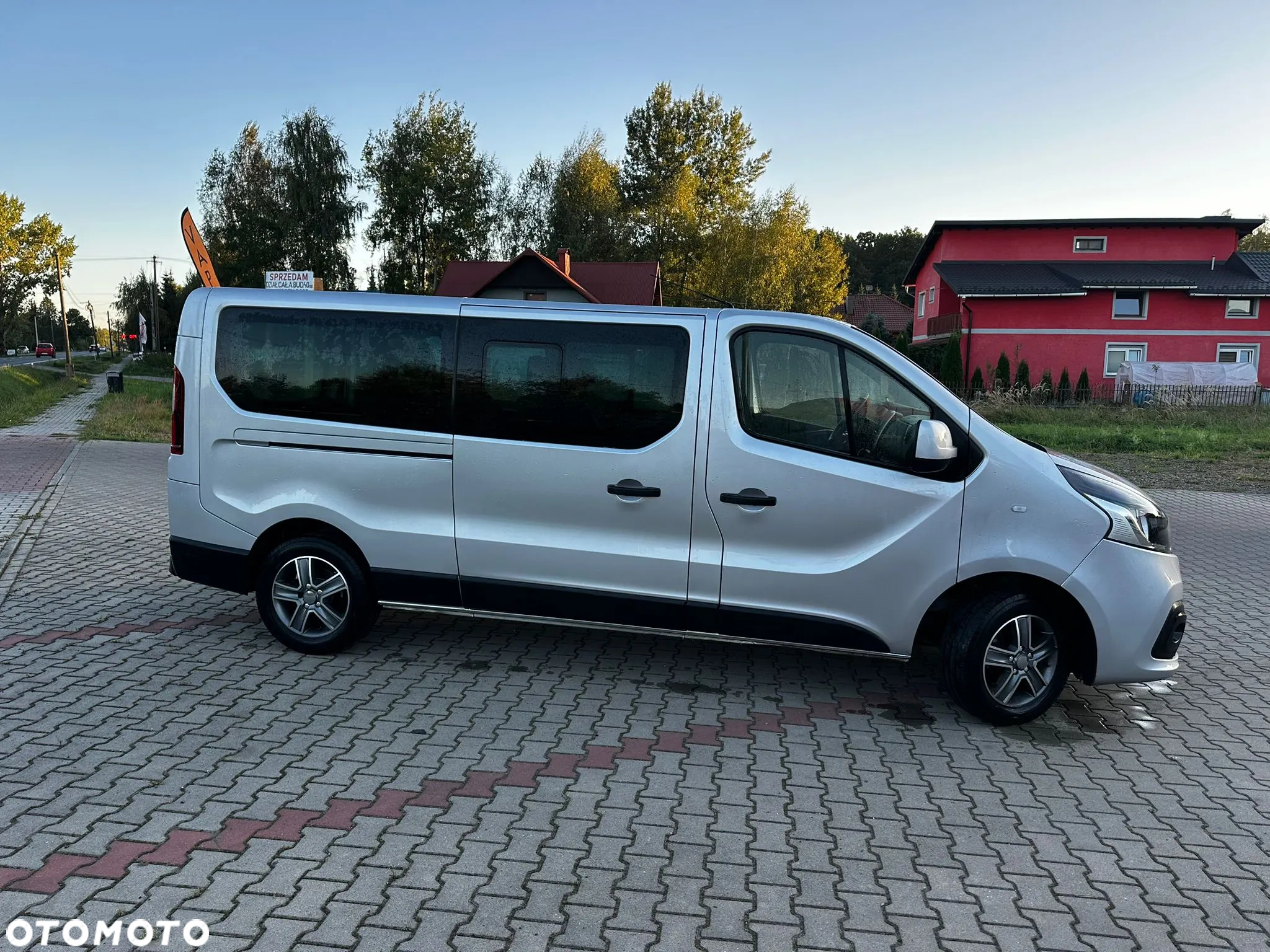 Renault Trafic L1H1 2,7t Pack Clim S&S - 4