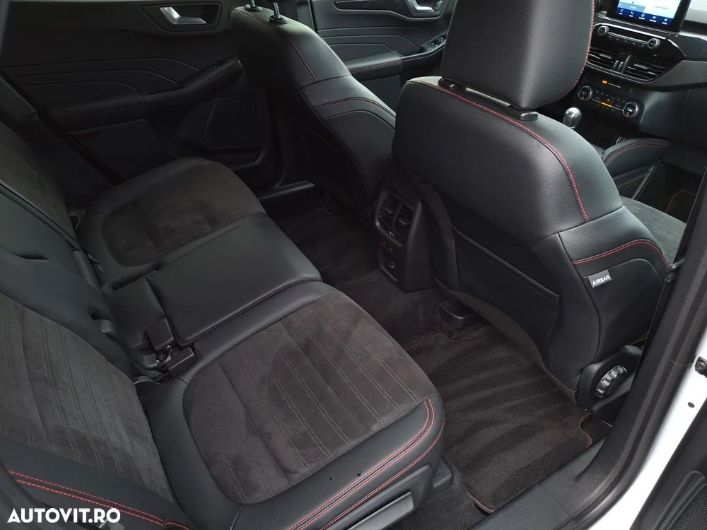 Ford Kuga 1.5 EcoBoost FWD ST Line - 12