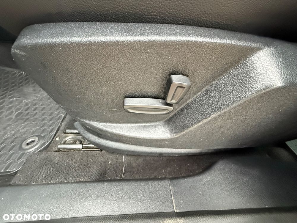 Ford S-Max 2.0 TDCi Titanium - 8