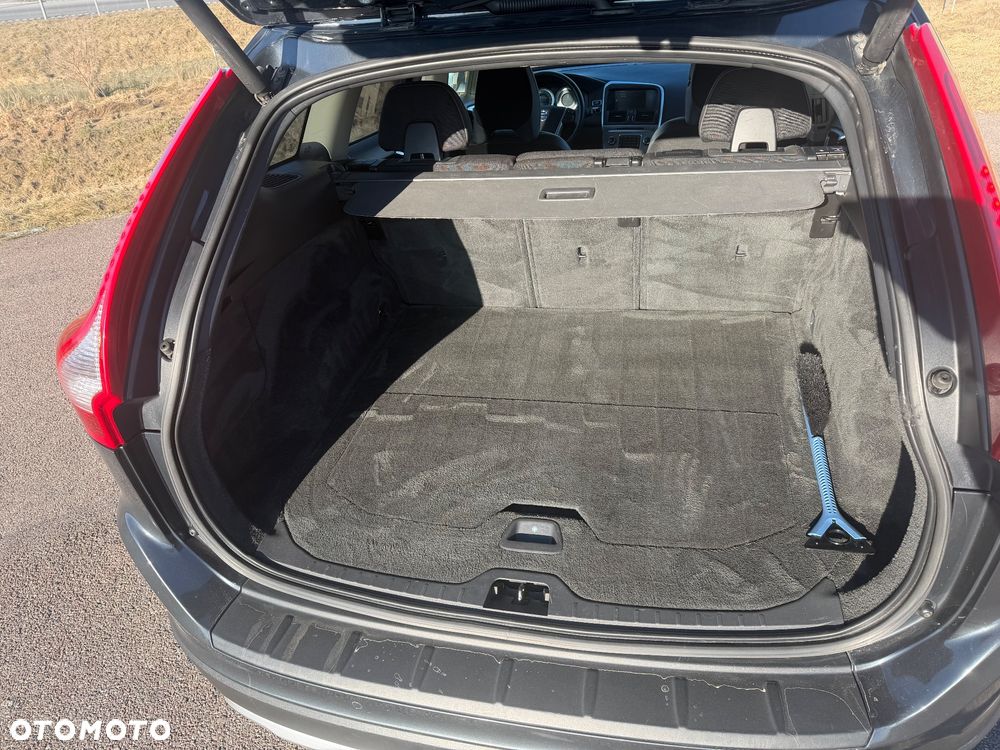 Volvo XC 60 D3 Momentum - 11