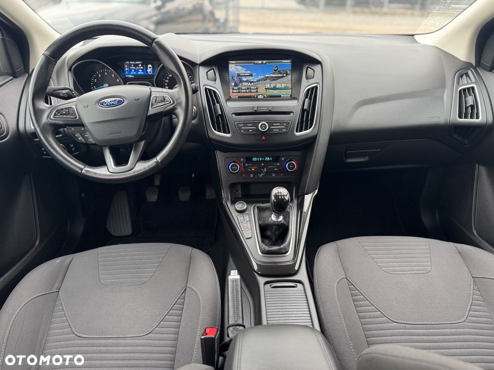 Ford Focus 1.0 EcoBoost Titanium ASS - 3