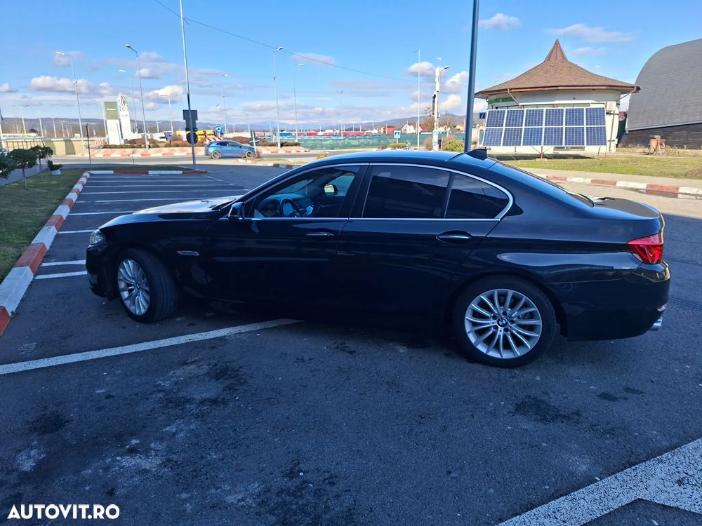 BMW Seria 5 520d - 13