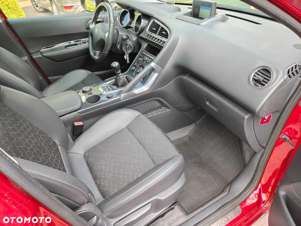 Peugeot 3008 HDi FAP 150 Allure - 11