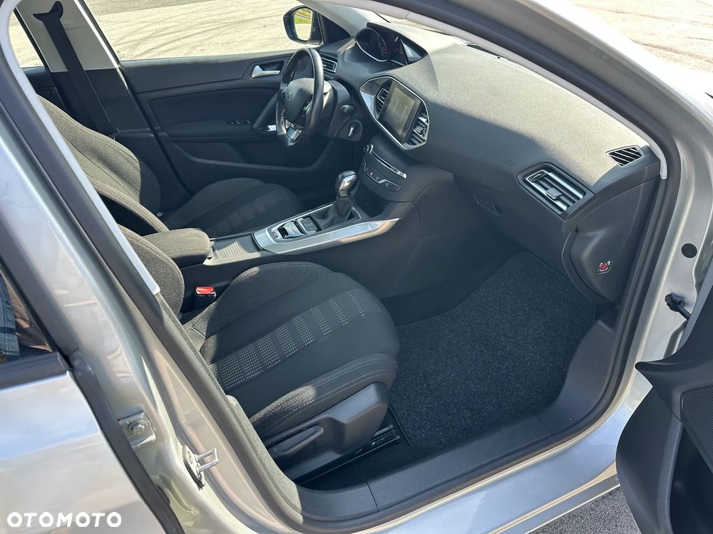 Peugeot 308 BlueHDi 120 EAT6 Stop & Start Business-Line - 18
