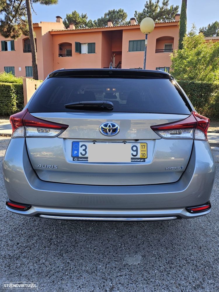 Toyota Auris Touring Sports 1.8 HSD Comfort+P.Sport - 3
