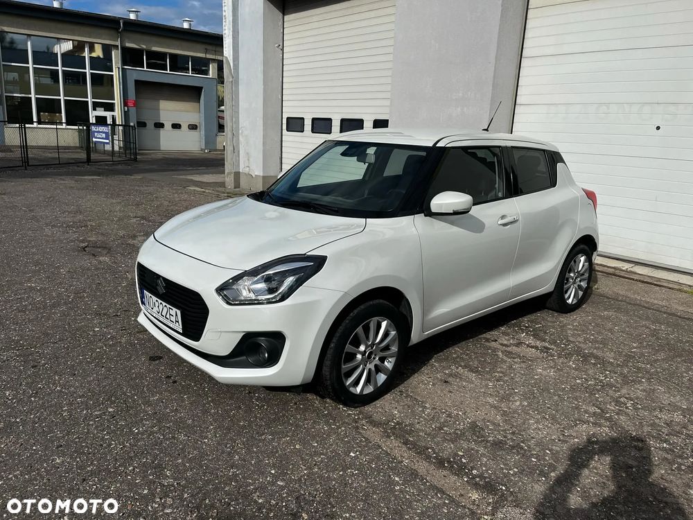 Suzuki Swift 1.2 Dualjet Hybrid Allgrip Comfort - 4