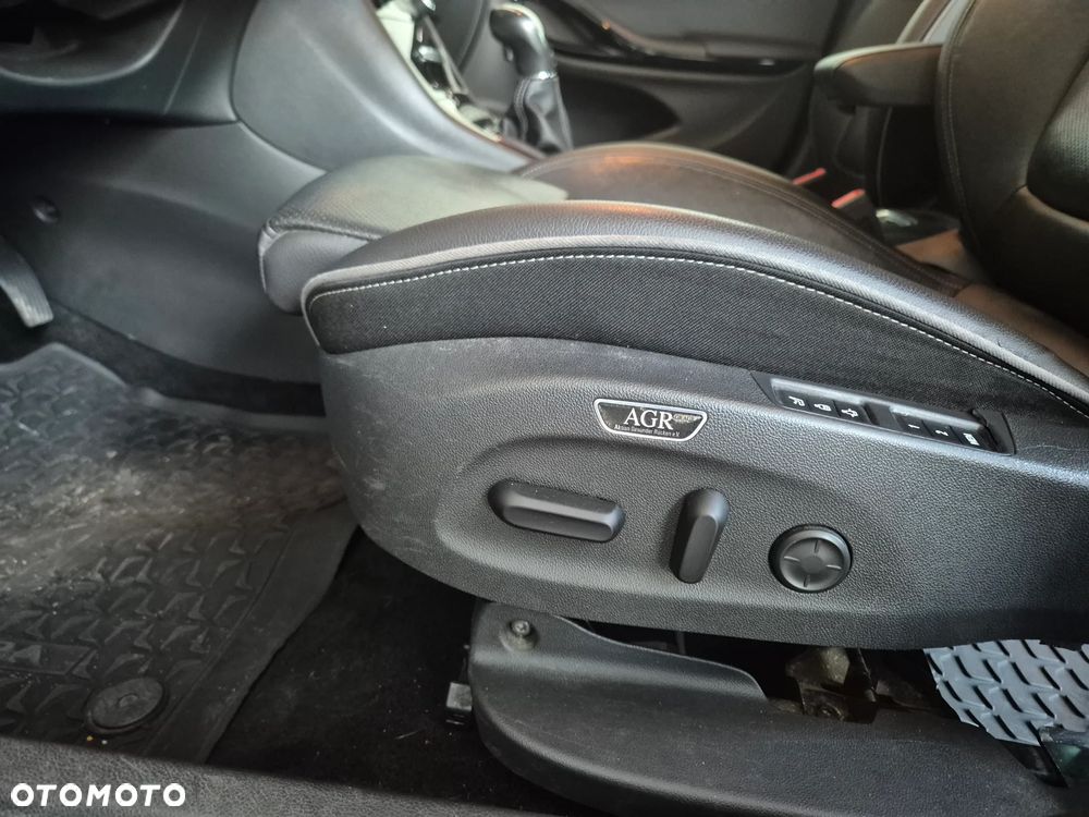 Opel Astra 1.4 T Elite S&S - 13