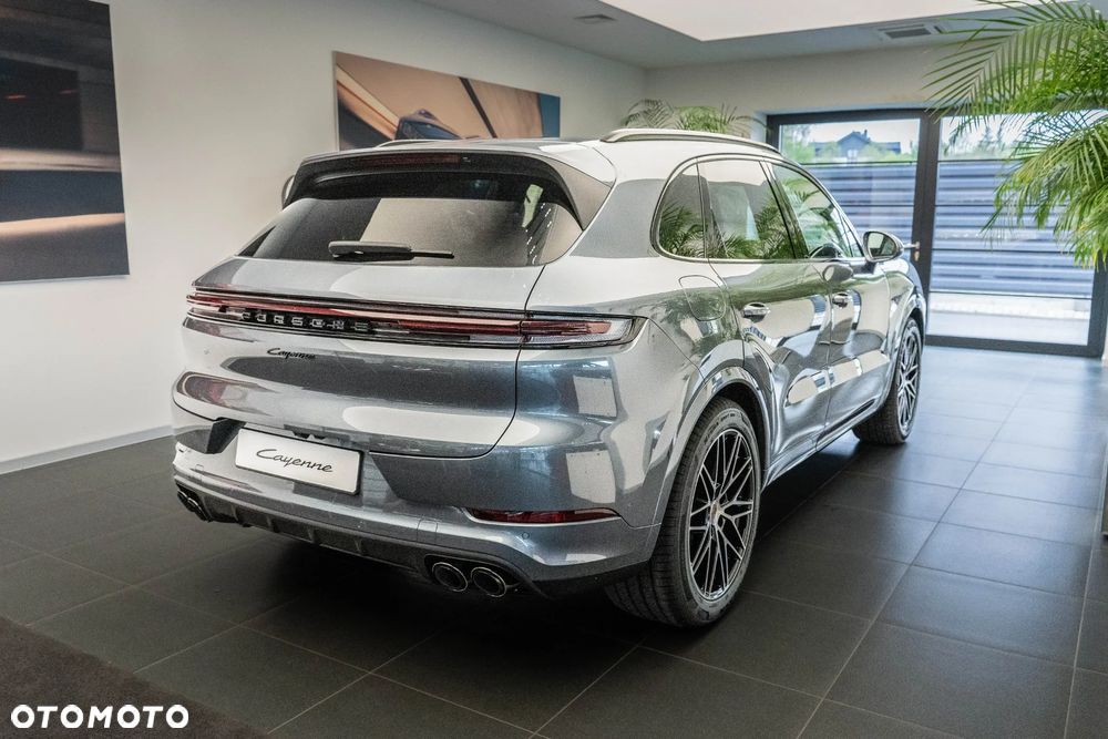 Porsche Cayenne E-Hybrid PHEV Black Edition - 4
