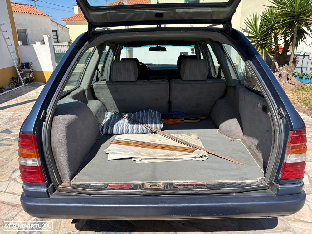 Mercedes-Benz W124 (1984-1997) 250 TD - 16