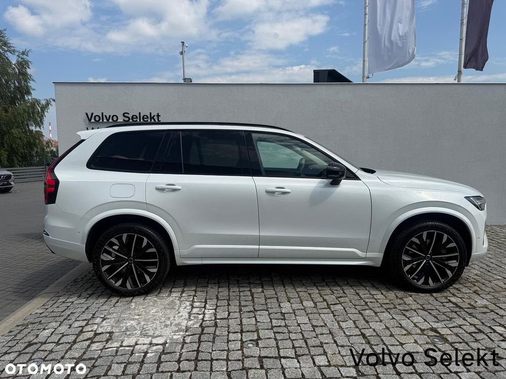 Volvo XC 90 - 7