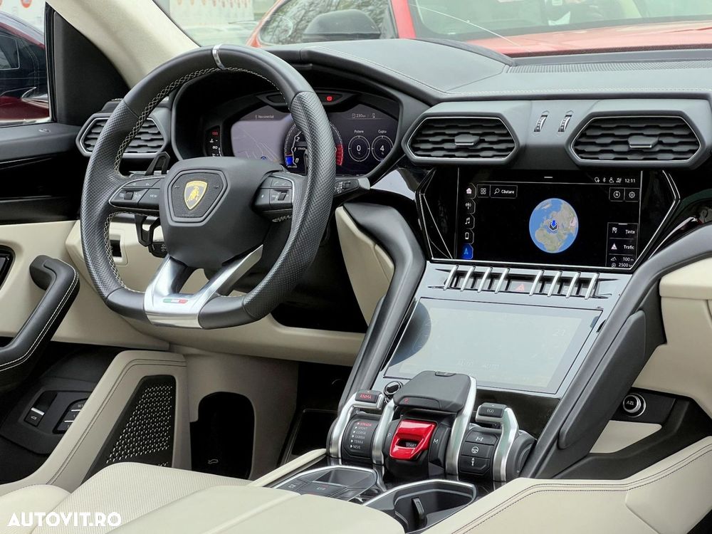 Lamborghini URUS - 8