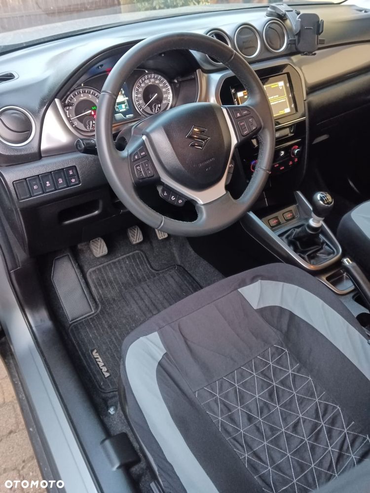 Suzuki Vitara - 25