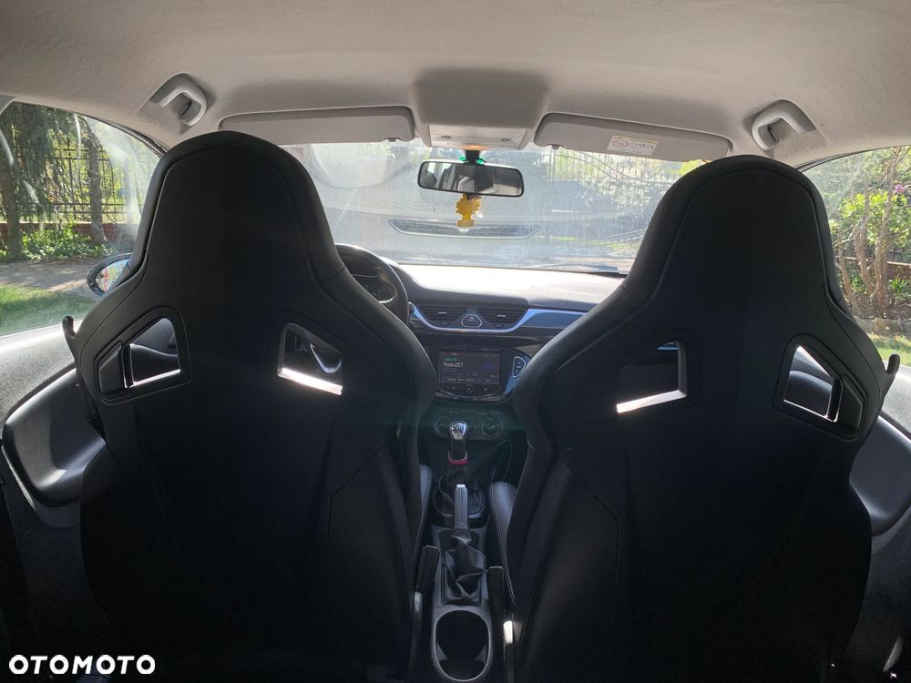 Opel Corsa 1.6 T OPC - 17