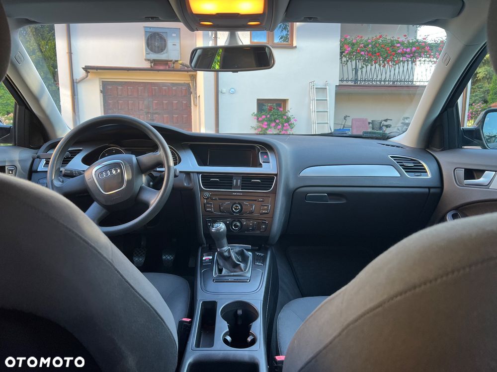 Audi A4 Avant - 8