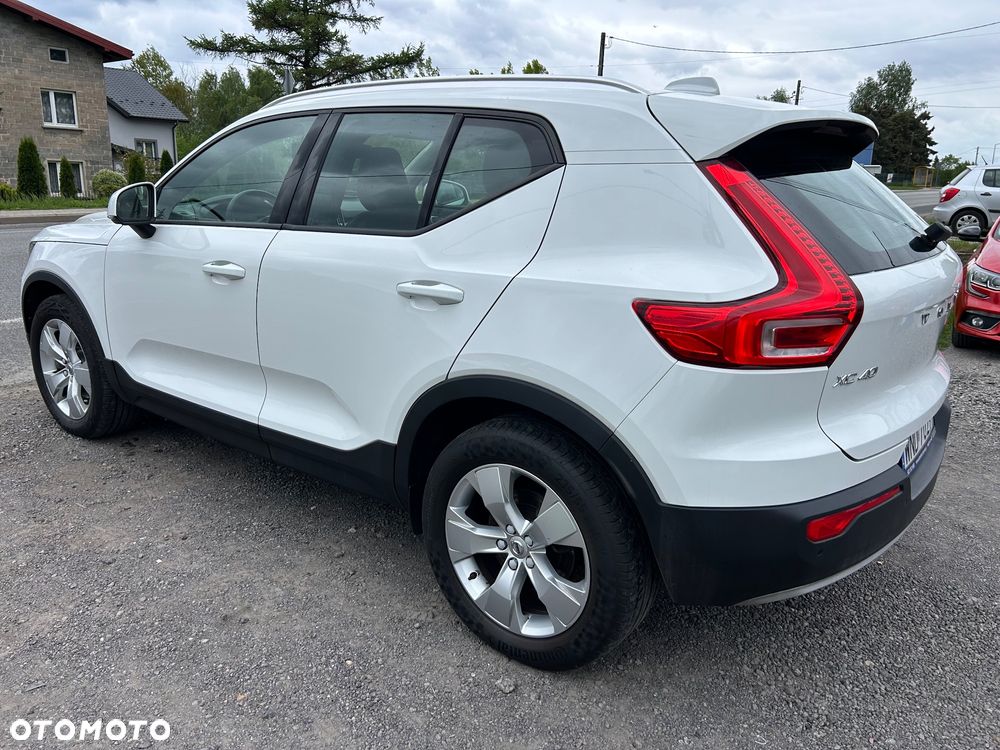 Volvo XC 40 T5 AWD Momentum Pro - 11