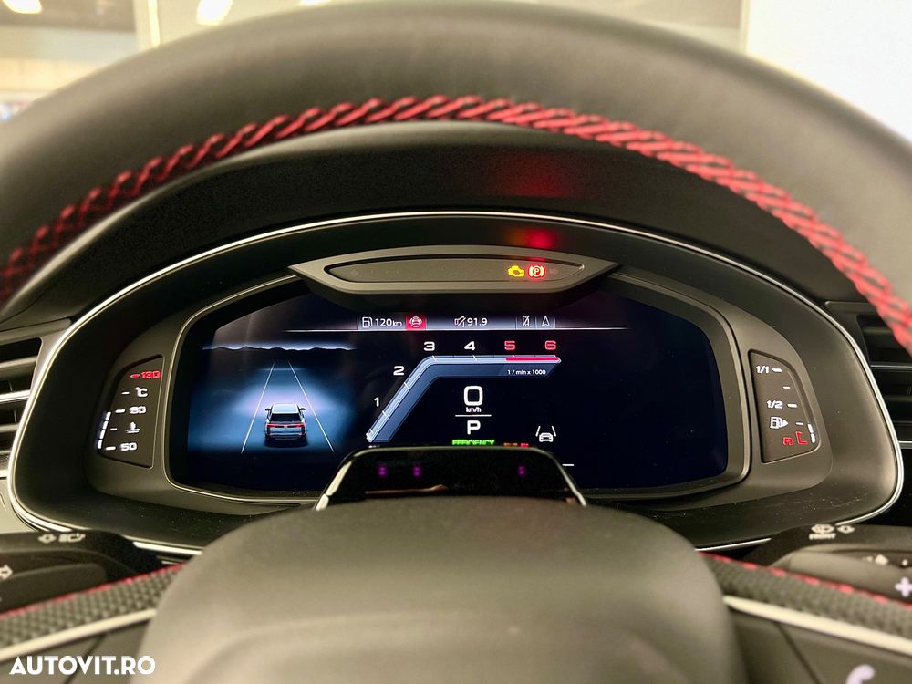 Audi Q8 - 18