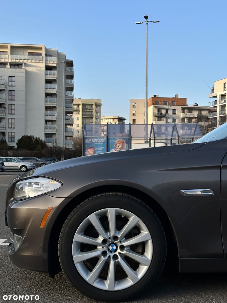 BMW Seria 5 528i xDrive Sport-Aut - 7
