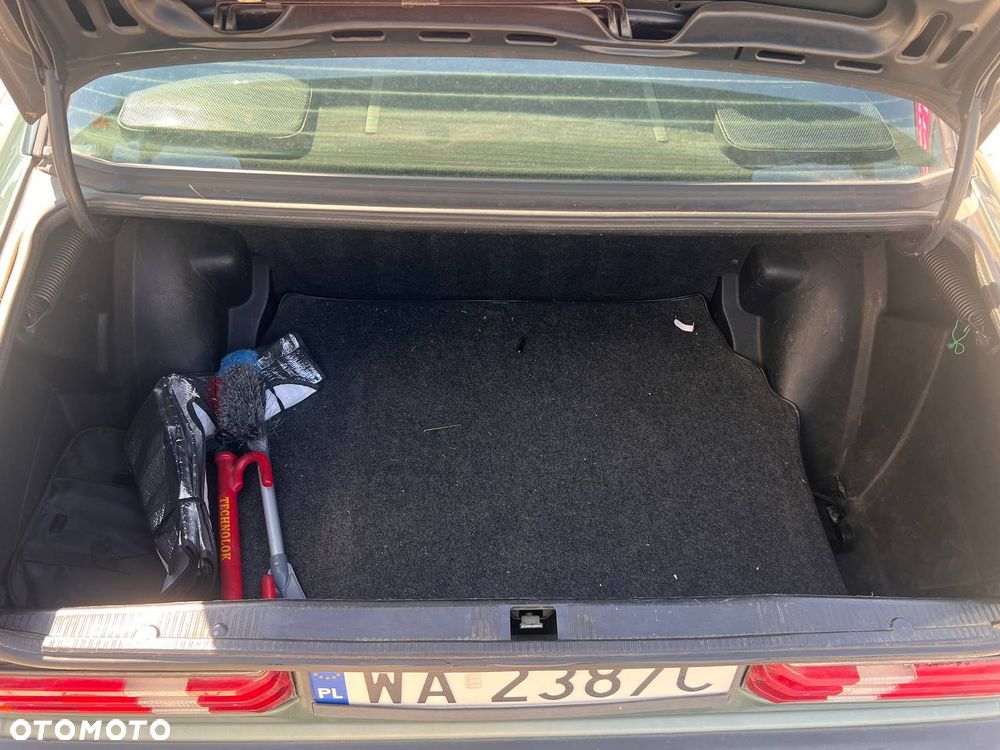 Mercedes-Benz W201 (190) - 6
