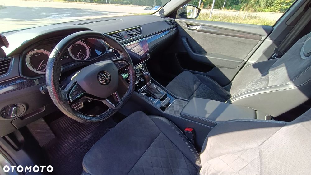 Skoda Superb 2.0 TSI 4x4 Sportline DSG - 19