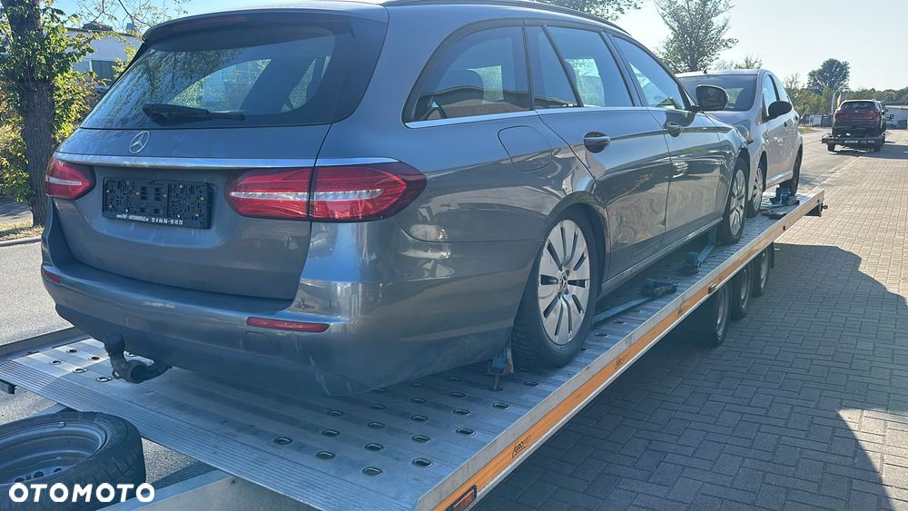 Mercedes-Benz Klasa E 200 d 9G-TRONIC - 4
