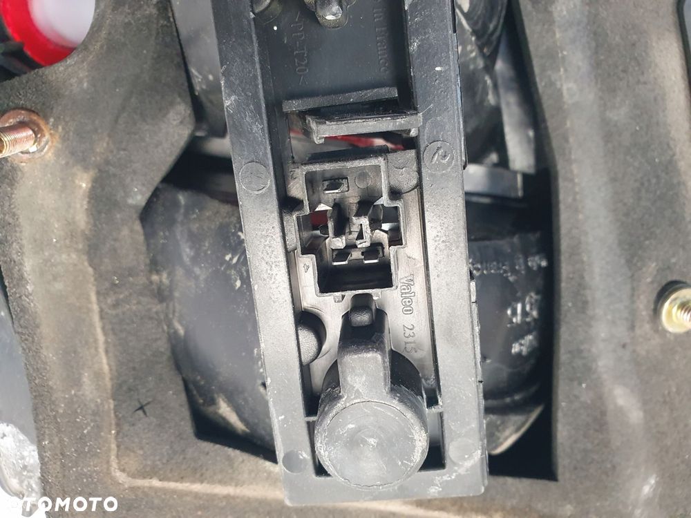 LAMPA PRAWA Saab 9-5 97-01r TYLNA prawy tył pasażera w Klapę europa - 6