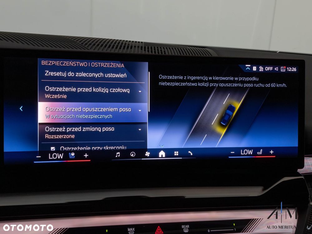 BMW Seria 5 520d xDrive - 38