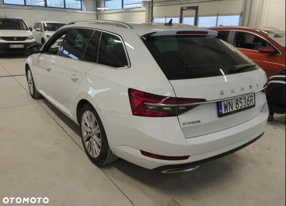 Skoda Superb 2.0 TSI L&K DSG - 3