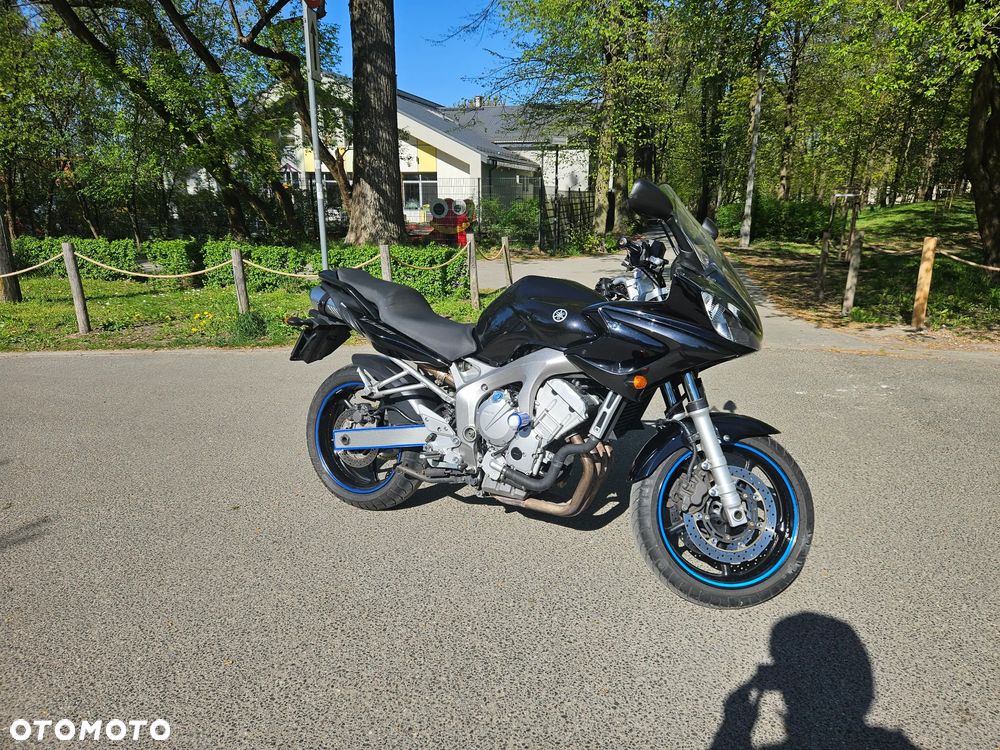 Yamaha FZ6 - 1