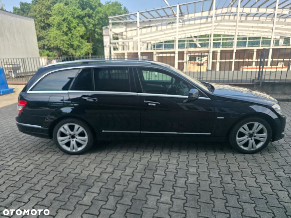 Mercedes-Benz Klasa C 200 (BlueEFFICIENCY) 7G-TRONIC Elegance - 4