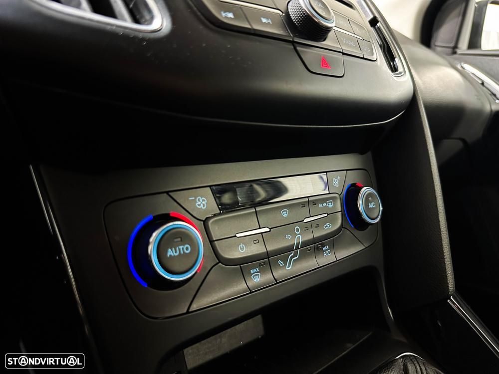 Ford Focus 1.5 TDCi Titanium - 44