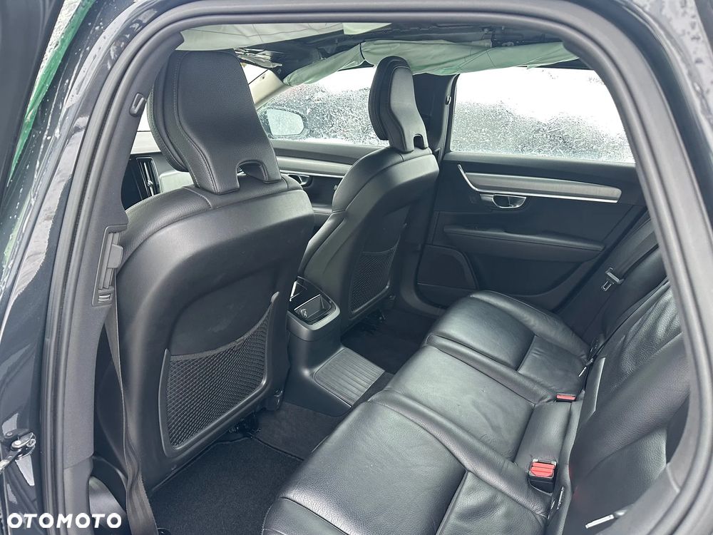 Volvo V90 - 11
